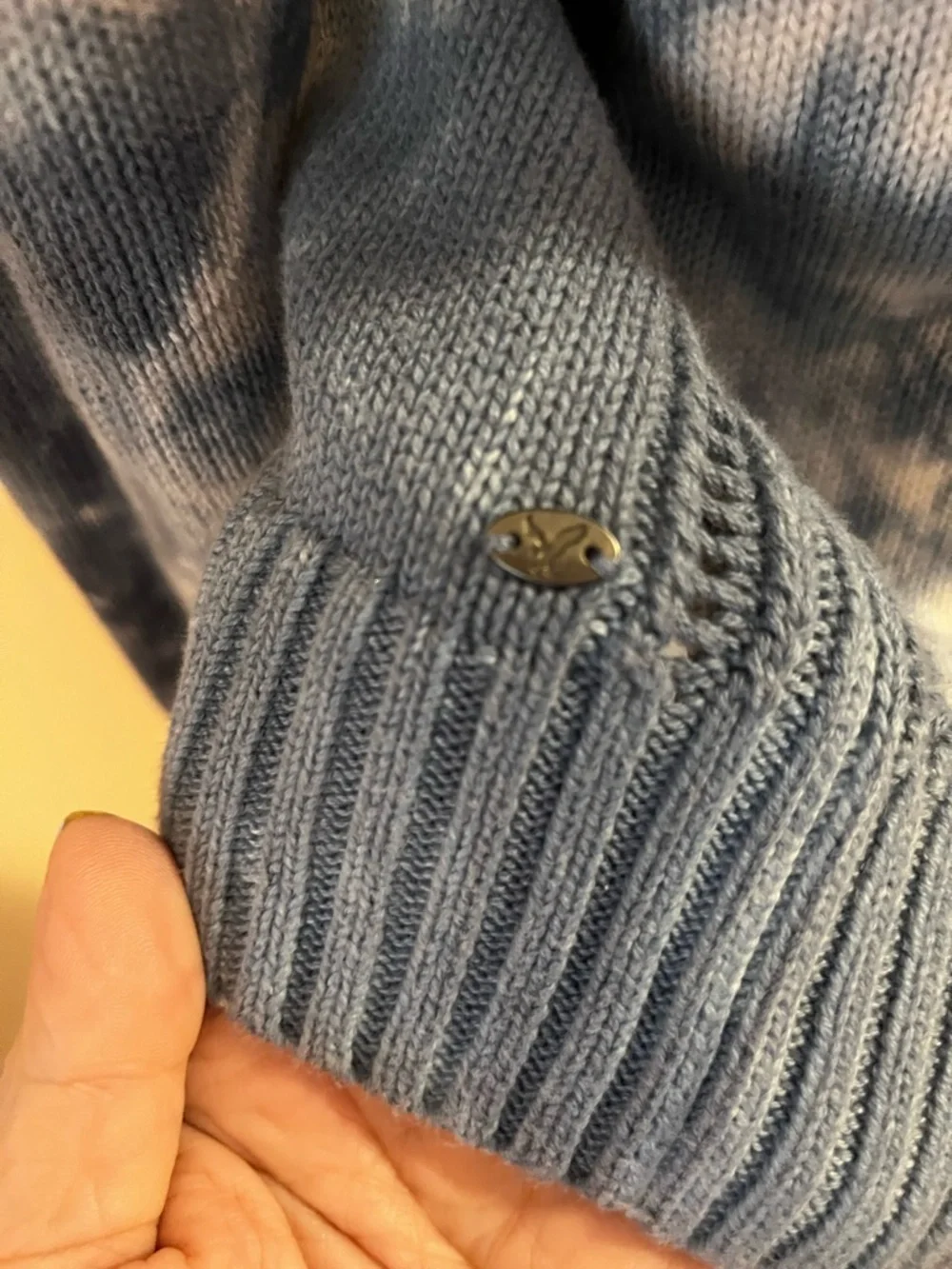 American Eagle Outfitters Navy and White Tie-Dye Scoop Neck Sweater - Picture 4 of 8